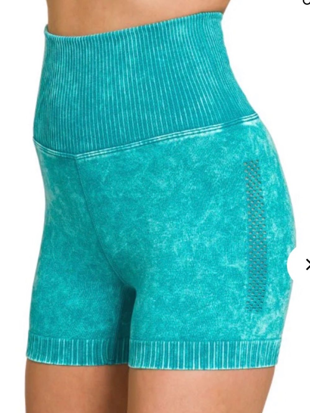 Zenana High-Waist Boutique Biker Women's Shorts L/XL color: LT Teal